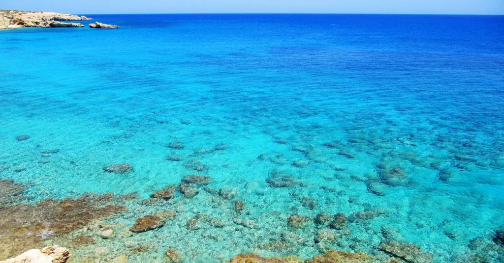 sarakiniko beach