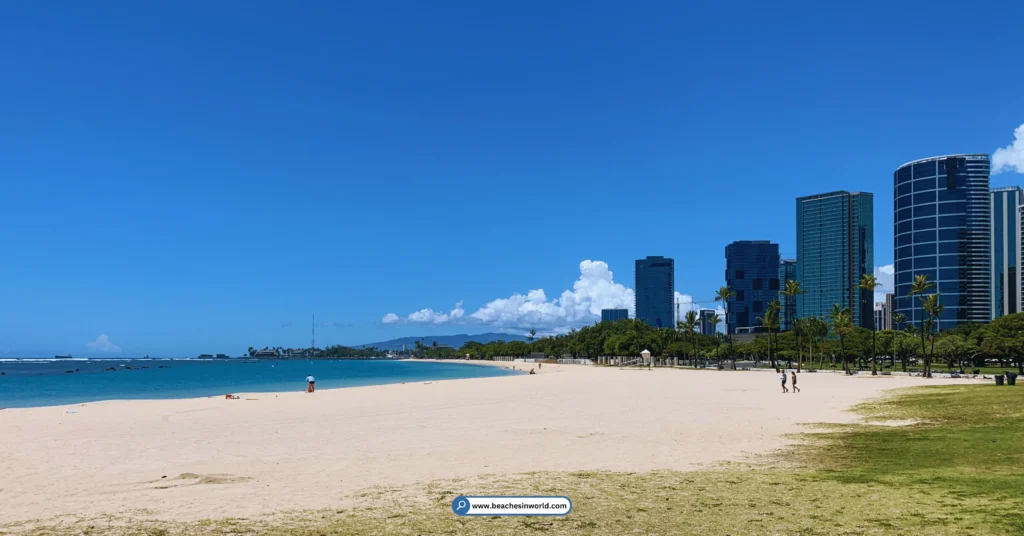 Ala Moana Beach Park